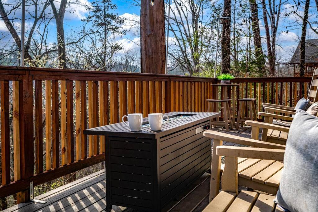 The Family Stone Luxe Cabin Sleeps 12 Hot Tub Dogfriendly Dollywood Піджен-Фордж Екстер'єр фото