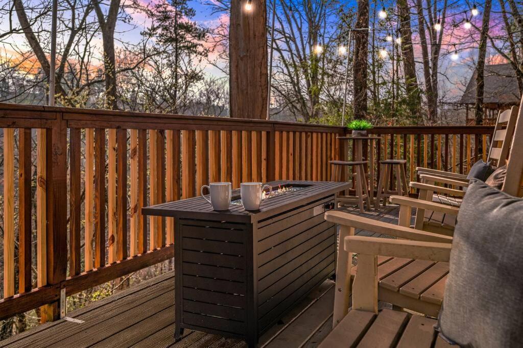 The Family Stone Luxe Cabin Sleeps 12 Hot Tub Dogfriendly Dollywood Піджен-Фордж Екстер'єр фото
