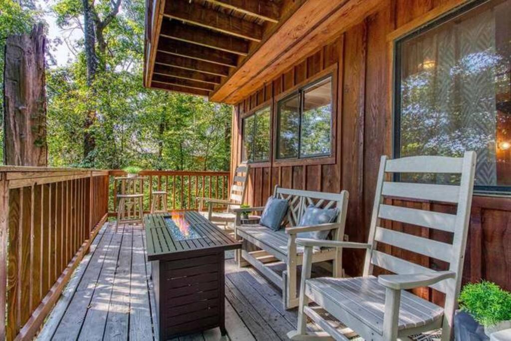 The Family Stone Luxe Cabin Sleeps 12 Hot Tub Dogfriendly Dollywood Піджен-Фордж Екстер'єр фото